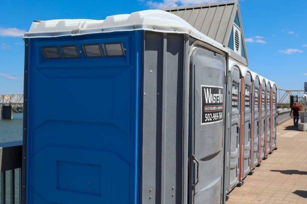 Best Portable Restroom Servicing (Cleaning and Restocking) in West Dundee, IL